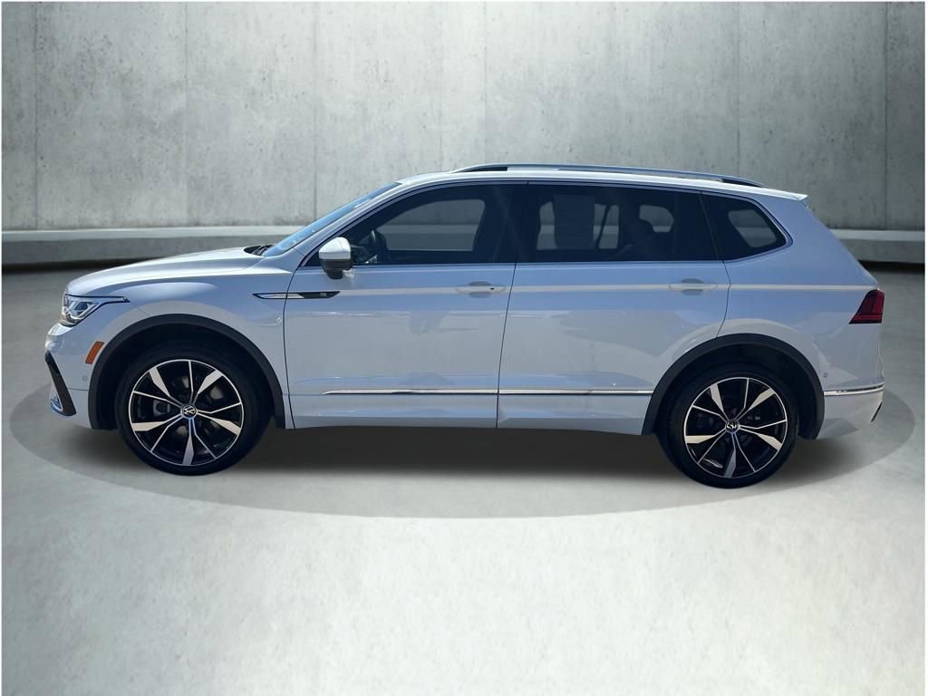 Used 2022 Volkswagen Tiguan SEL R-Line image 2