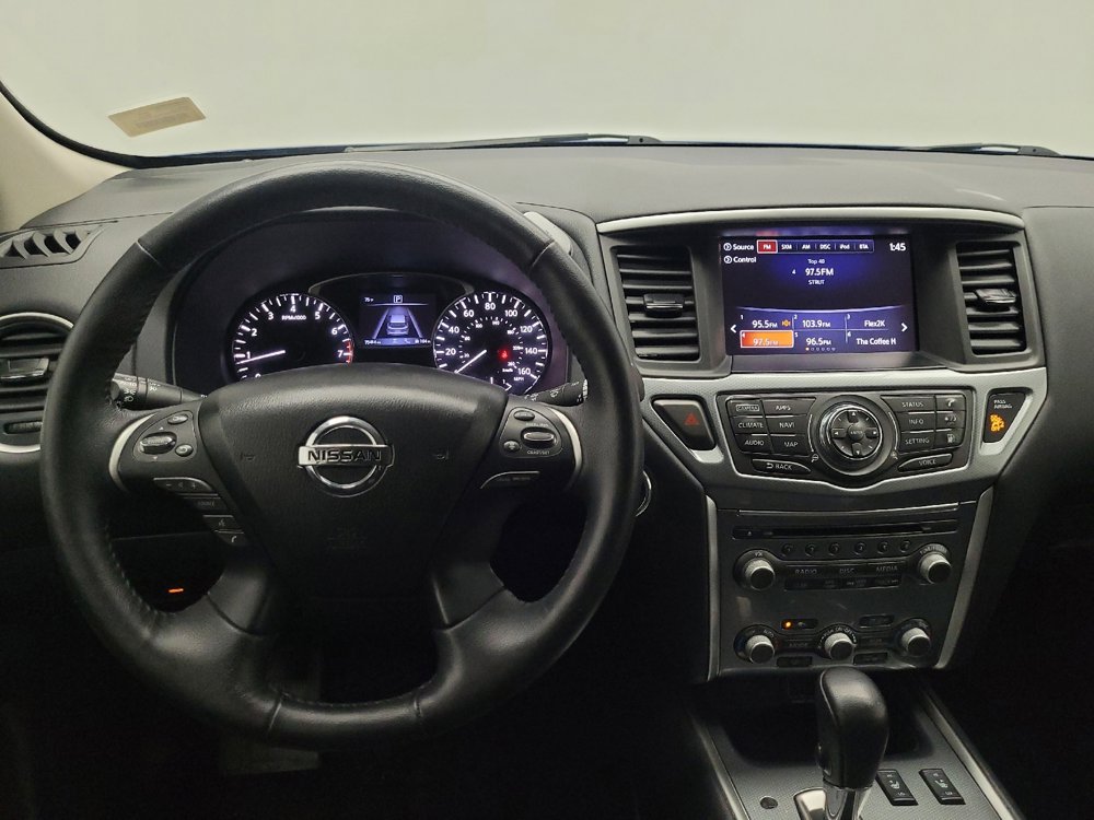 Used 2019 Nissan Pathfinder SL image 22