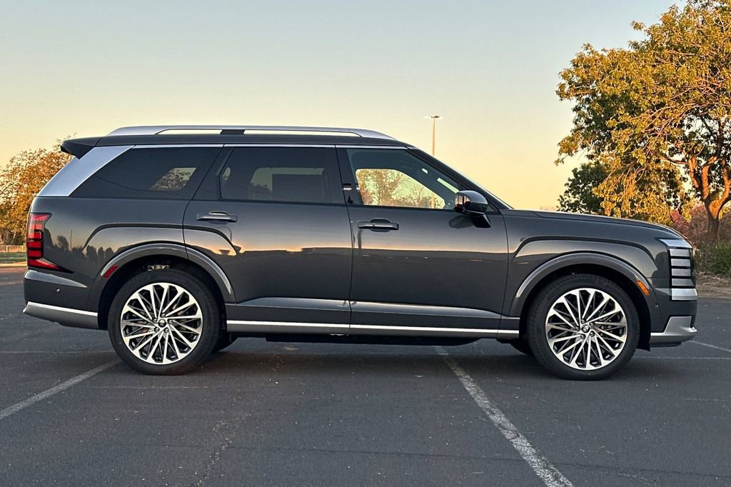 New 2026 Hyundai Palisade Calligraphy AWD/4WD image 3