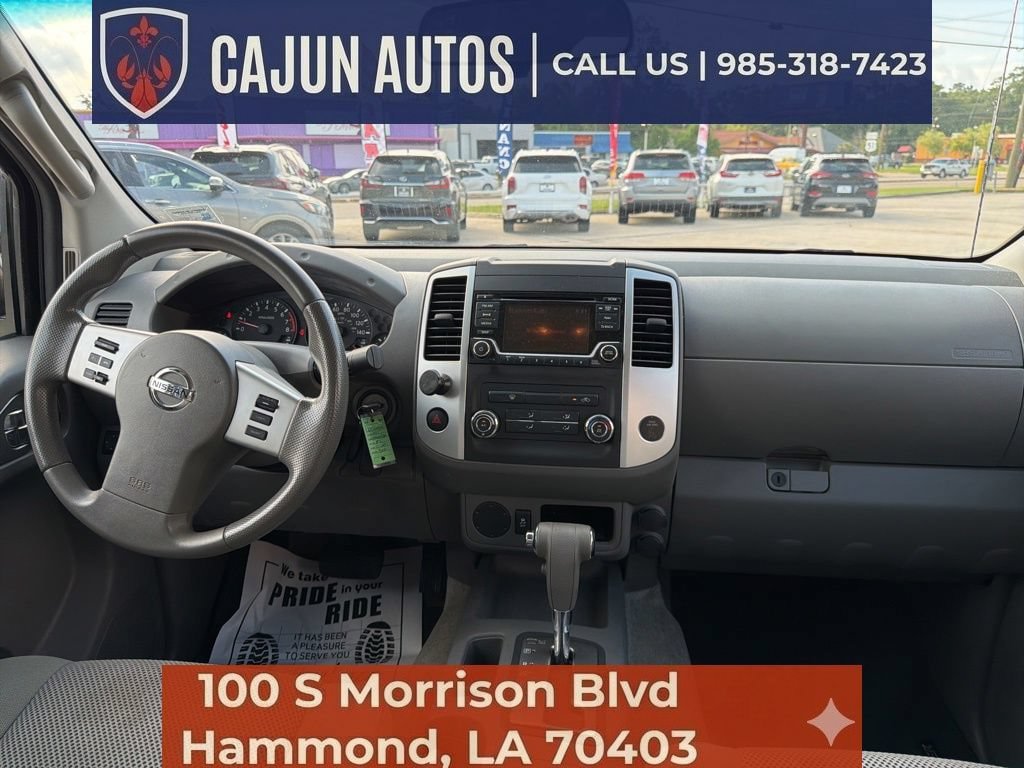 Used 2015 Nissan Frontier SV RWD image 12