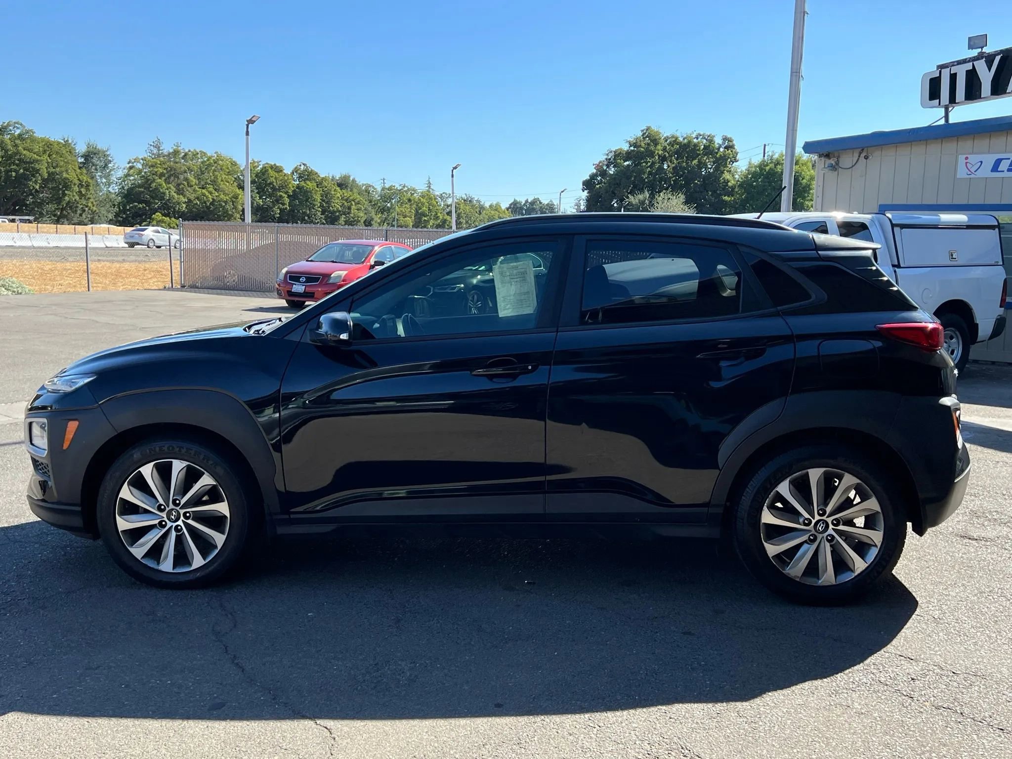 Used 2019 Hyundai Kona SEL image 2
