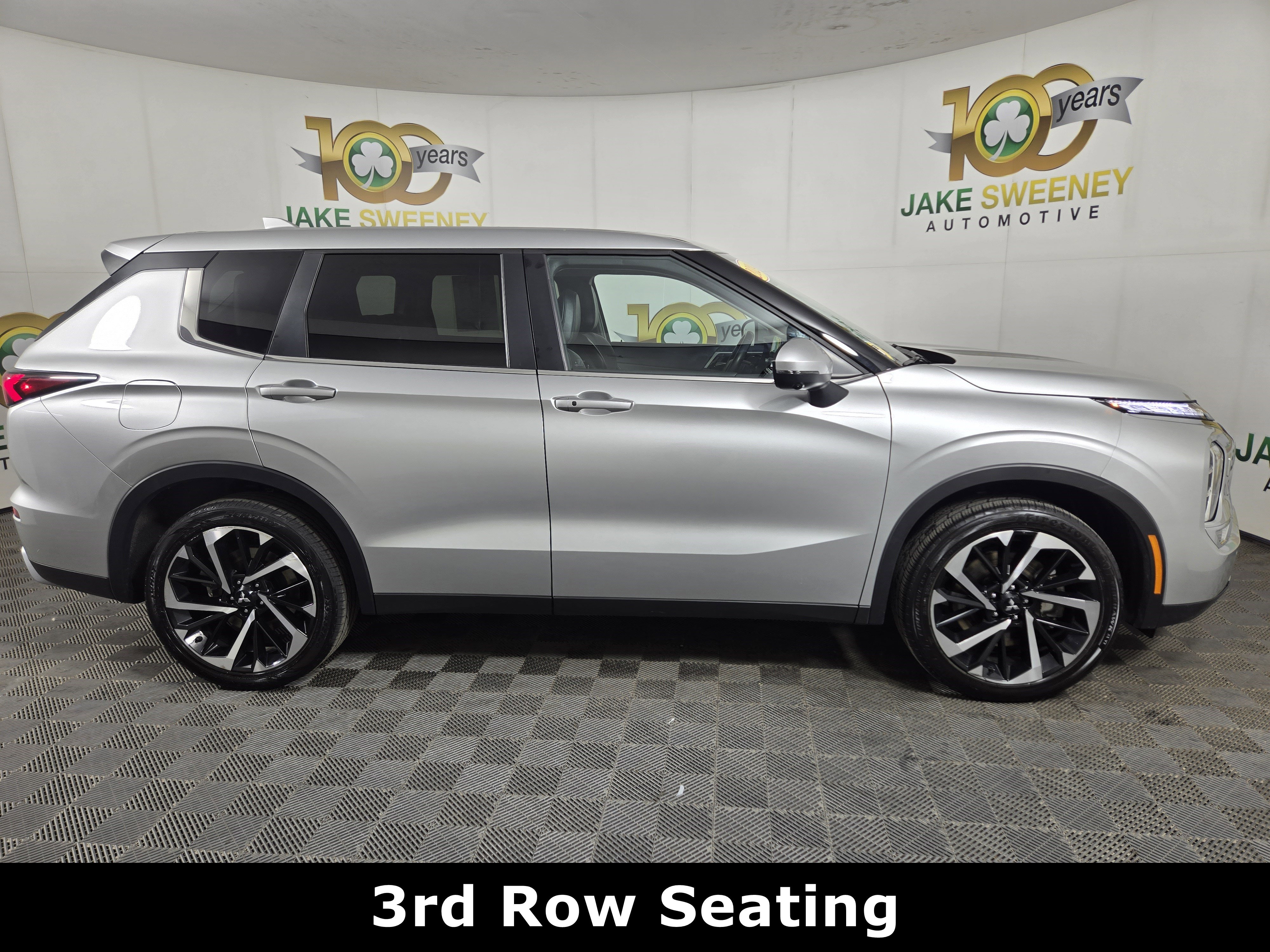Used 2024 Mitsubishi Outlander SE AWD/4WD image 9