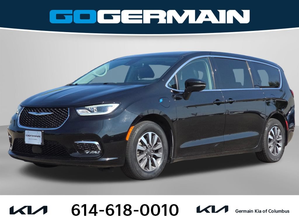 Used 2024 Chrysler Pacifica Limited