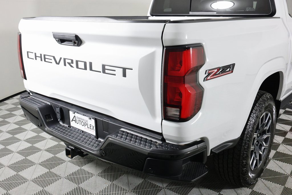 Used 2024 Chevrolet Colorado Z71 w/ Z71 Convenience Package 2 image 45
