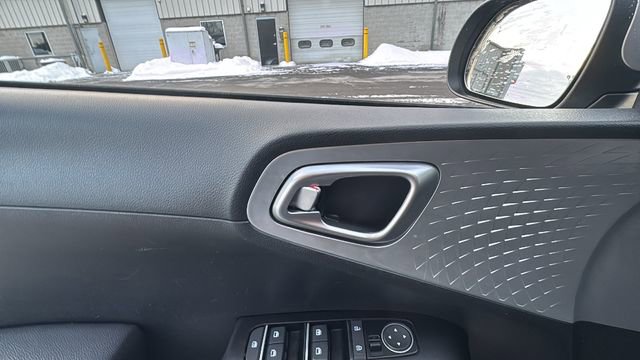 Used 2024 Kia Soul LX w/ Option Group 015 image 11