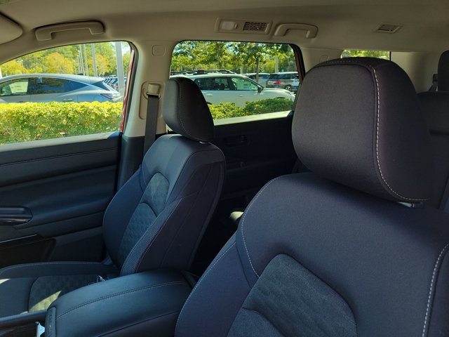Used 2026 Nissan Pathfinder SV FWD image 19
