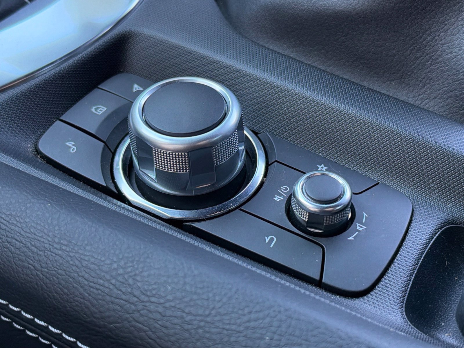 Certified 2024 MAZDA MX-5 Miata Grand Touring RWD image 22