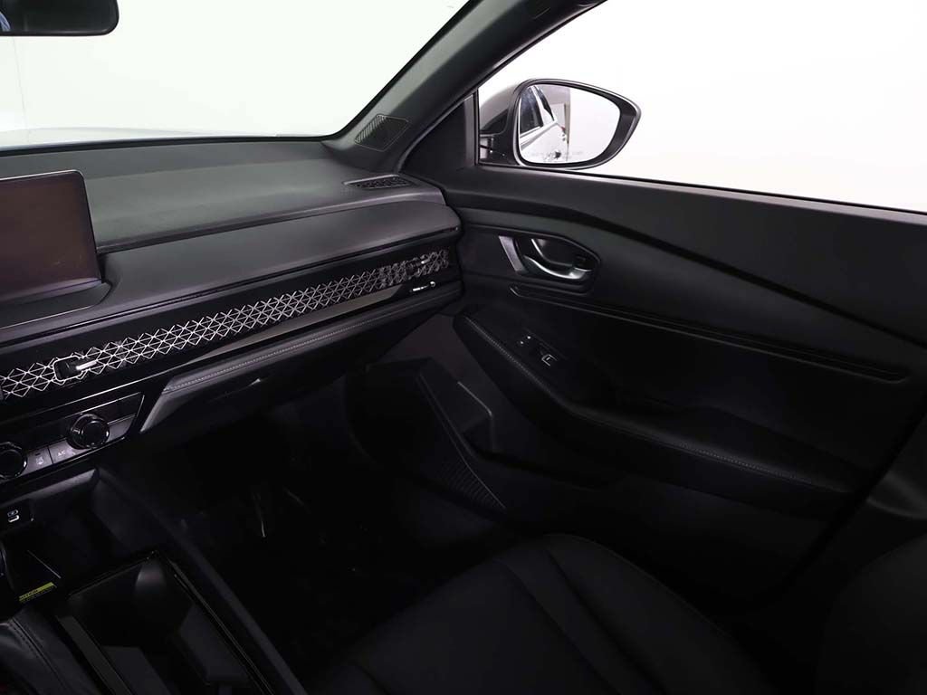 Used 2025 Honda Accord Sport image 37