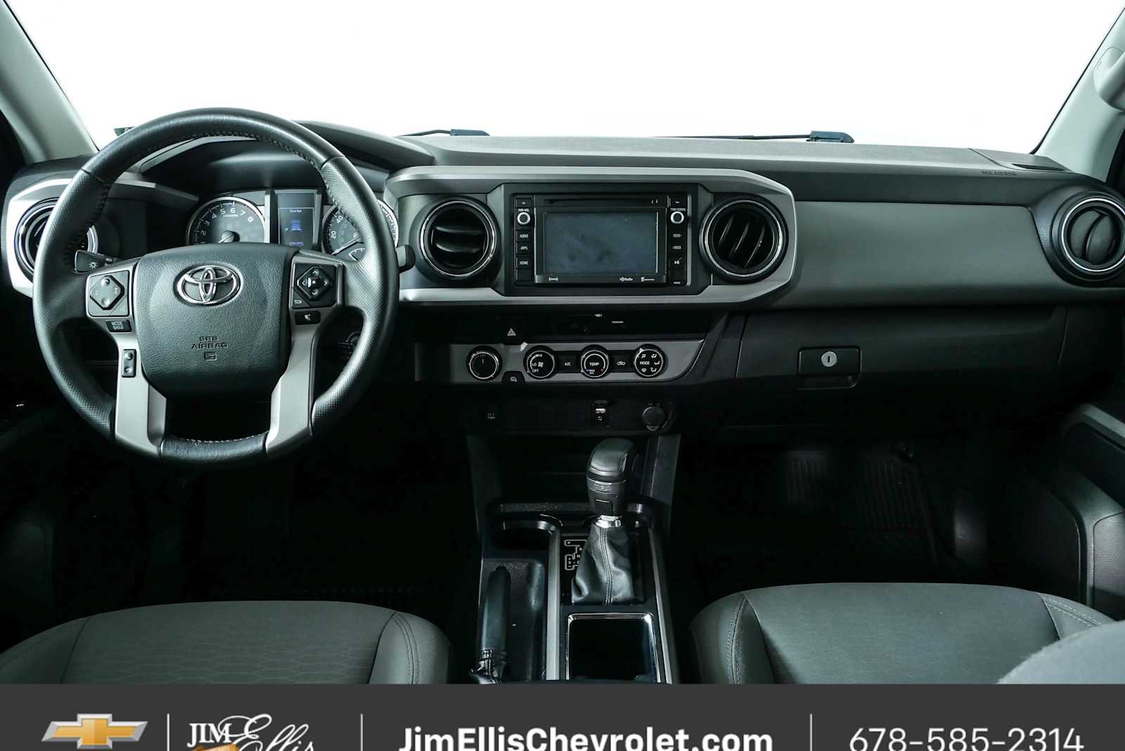 Used 2017 Toyota Tacoma SR5 w/ Tow Package AWD/4WD image 17