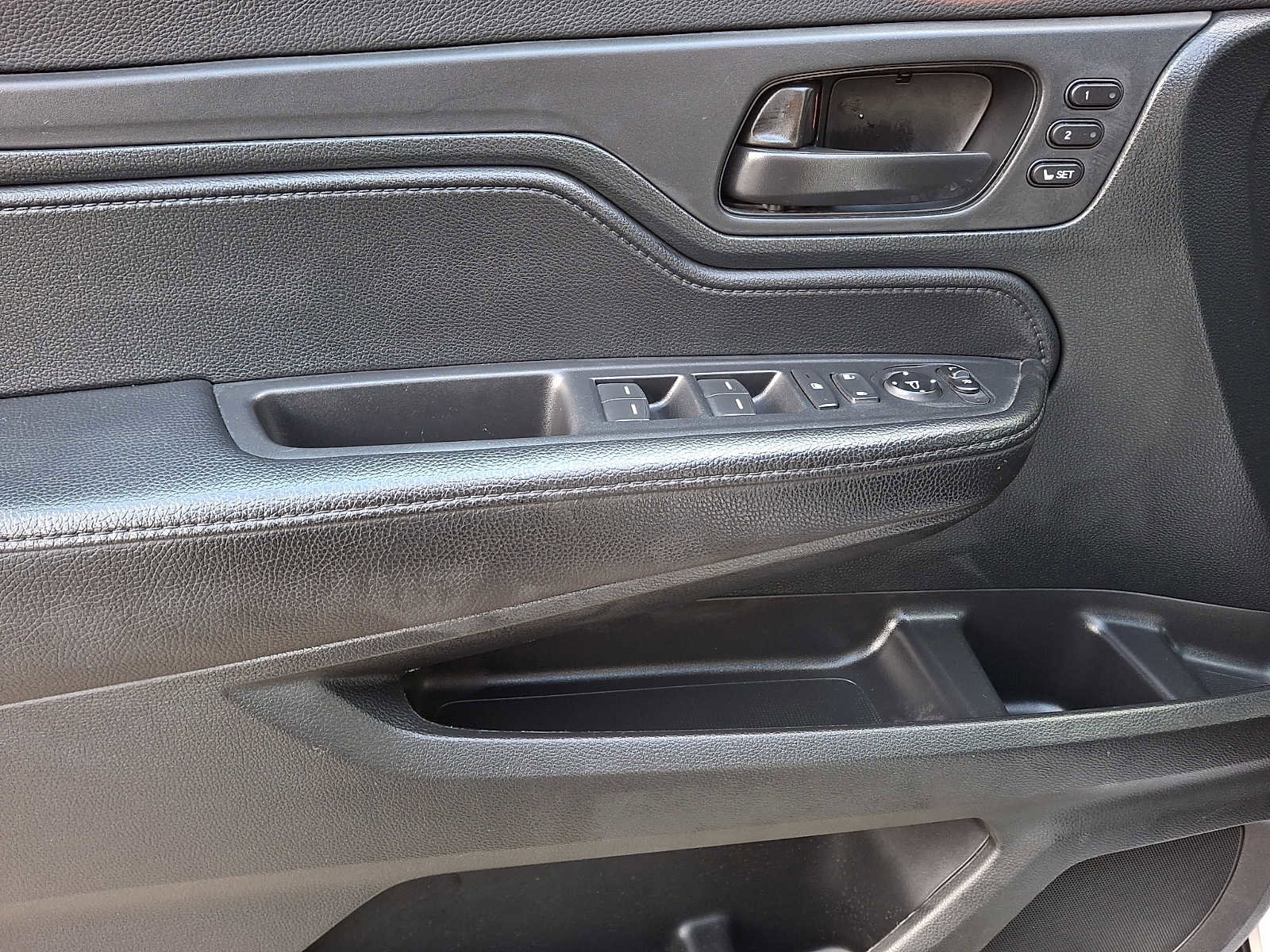 Used 2023 Honda Odyssey EX-L image 10