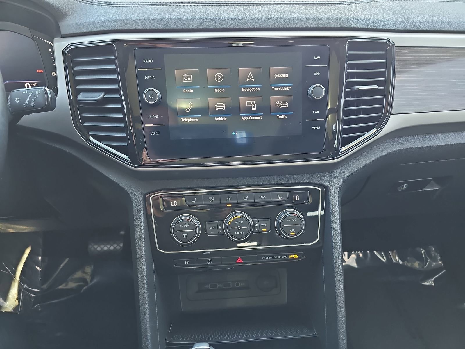 Used 2020 Volkswagen Atlas SEL FWD image 22