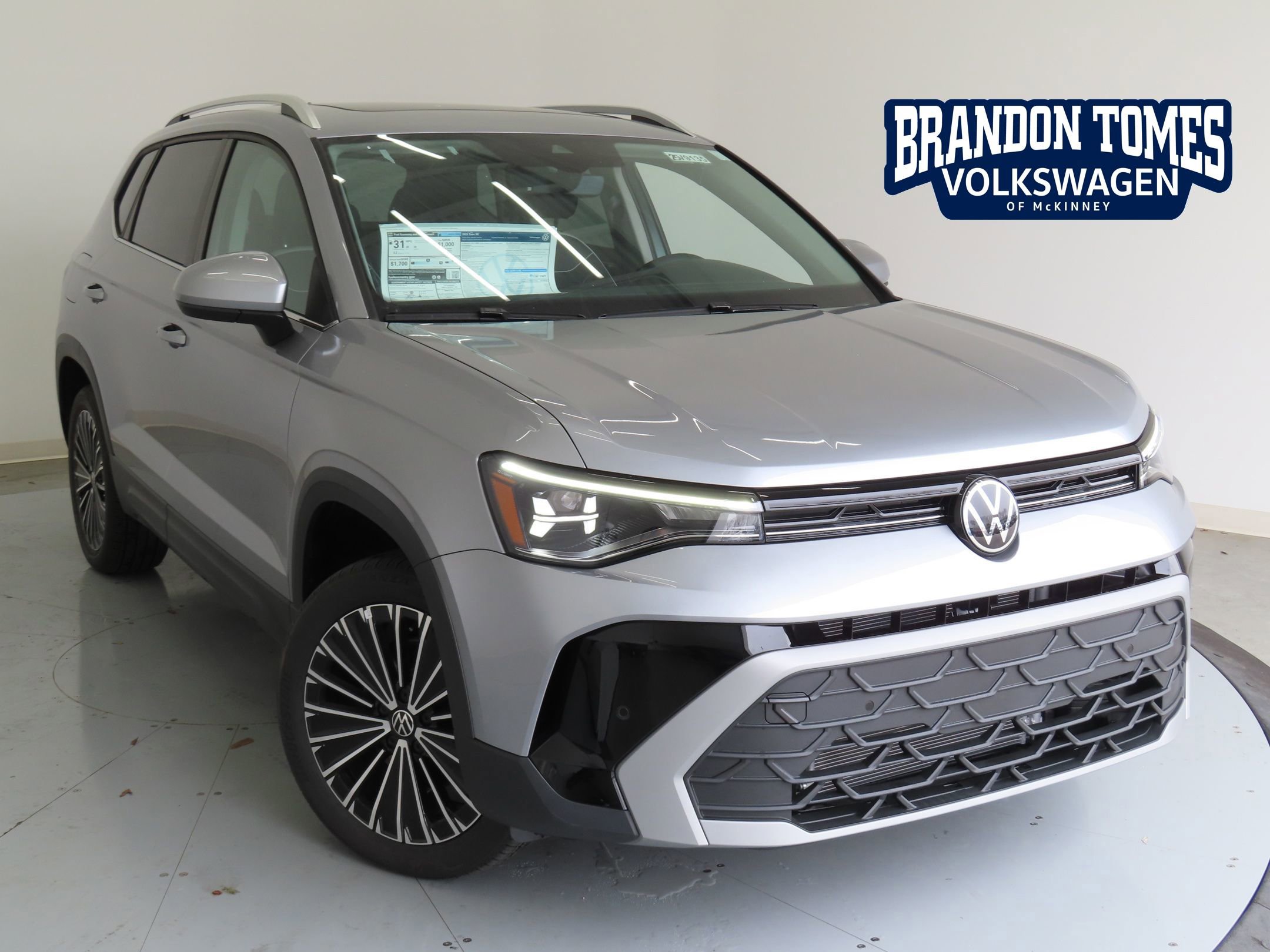 New 2025 Volkswagen Taos SE