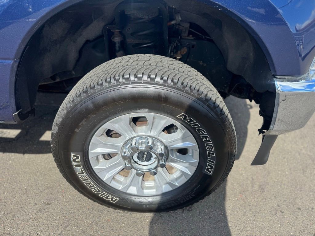 Used 2020 Ford F250 XL w/ STX Appearance Package AWD/4WD image 16