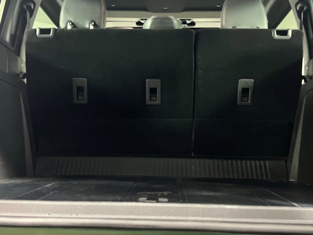 Used 2025 Ford Bronco Badlands image 27