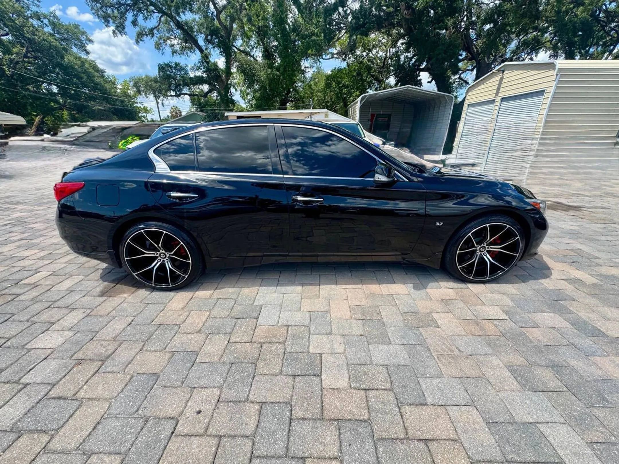 Used 2015 INFINITI Q50 Premium w/ Navigation Package AWD/4WD image 7