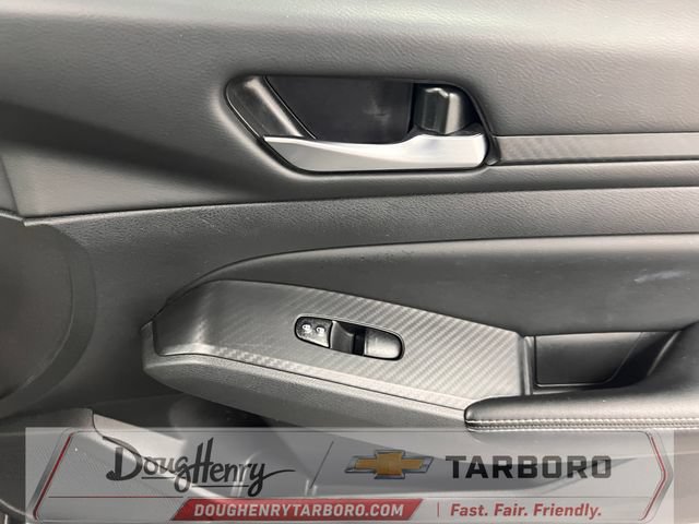 Used 2025 Nissan Altima 2.5 SV FWD image 38