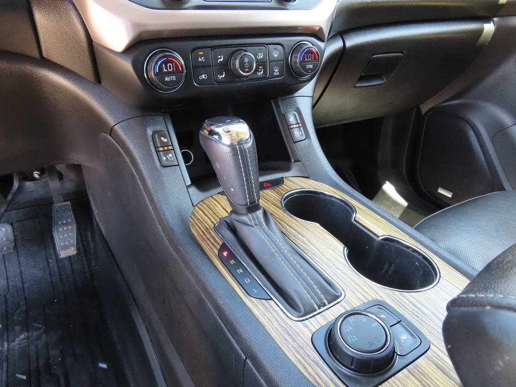 Certified 2019 GMC Acadia Denali w/ Technology Package AWD/4WD image 21