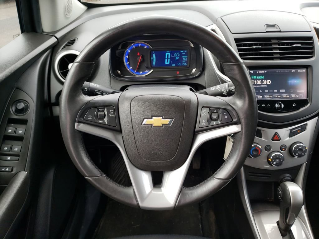 Used 2016 Chevrolet Trax LT w/ LT Convenience Package image 11