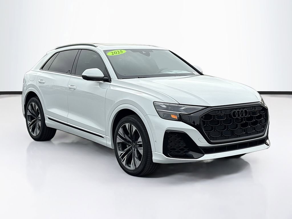 Used 2025 Audi Q8 Premium Plus AWD/4WD image 3