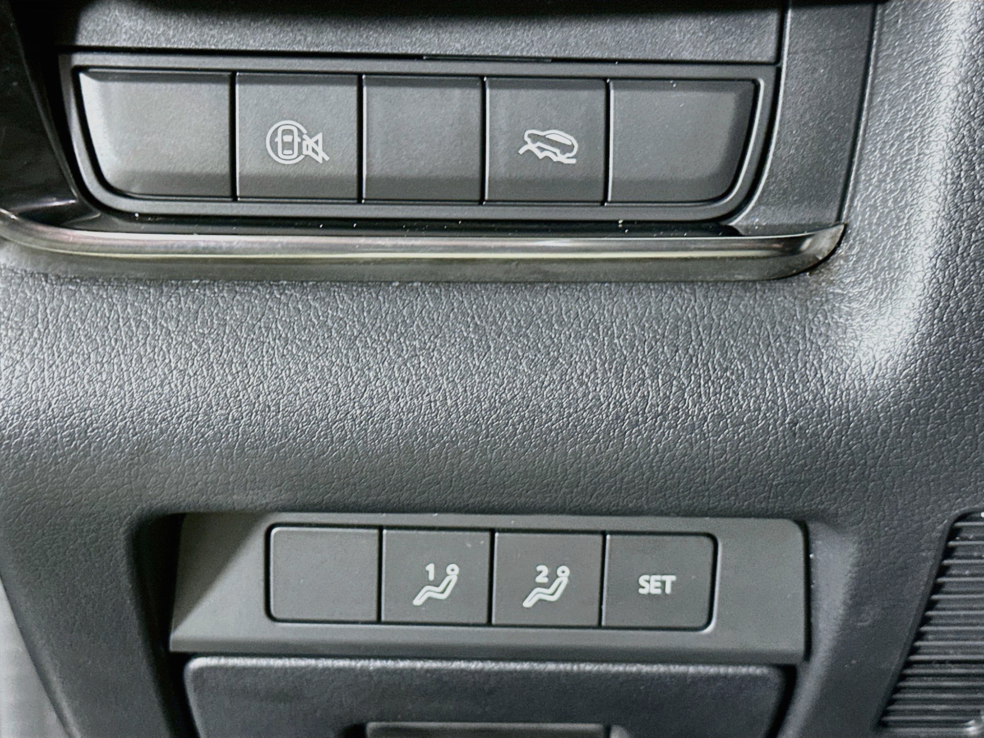 Used 2025 MAZDA CX-30 AWD 2.5 S w/ Preferred Package image 17