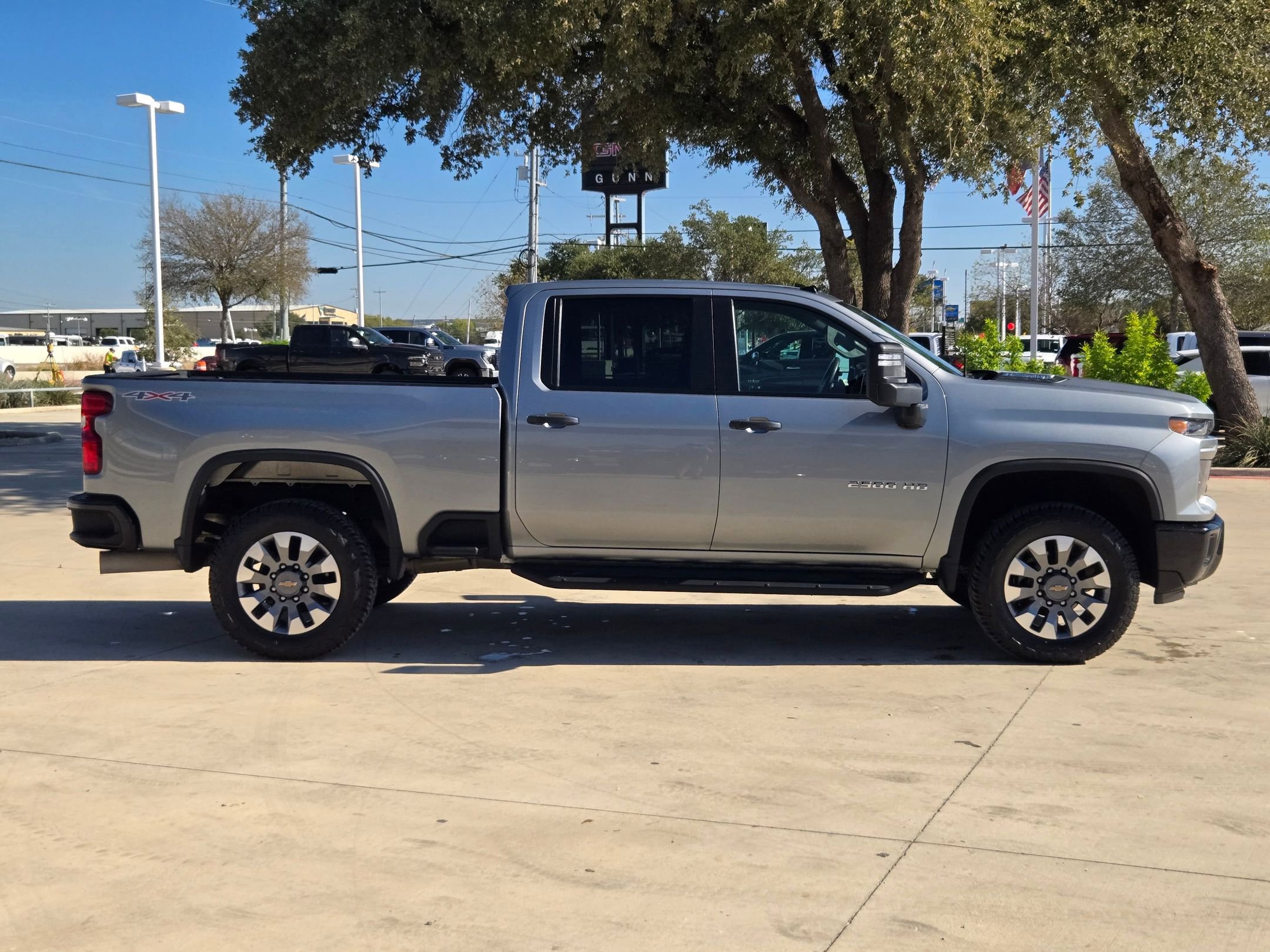 Certified 2024 Chevrolet Silverado 2500 Custom w/ Custom Value Package image 2