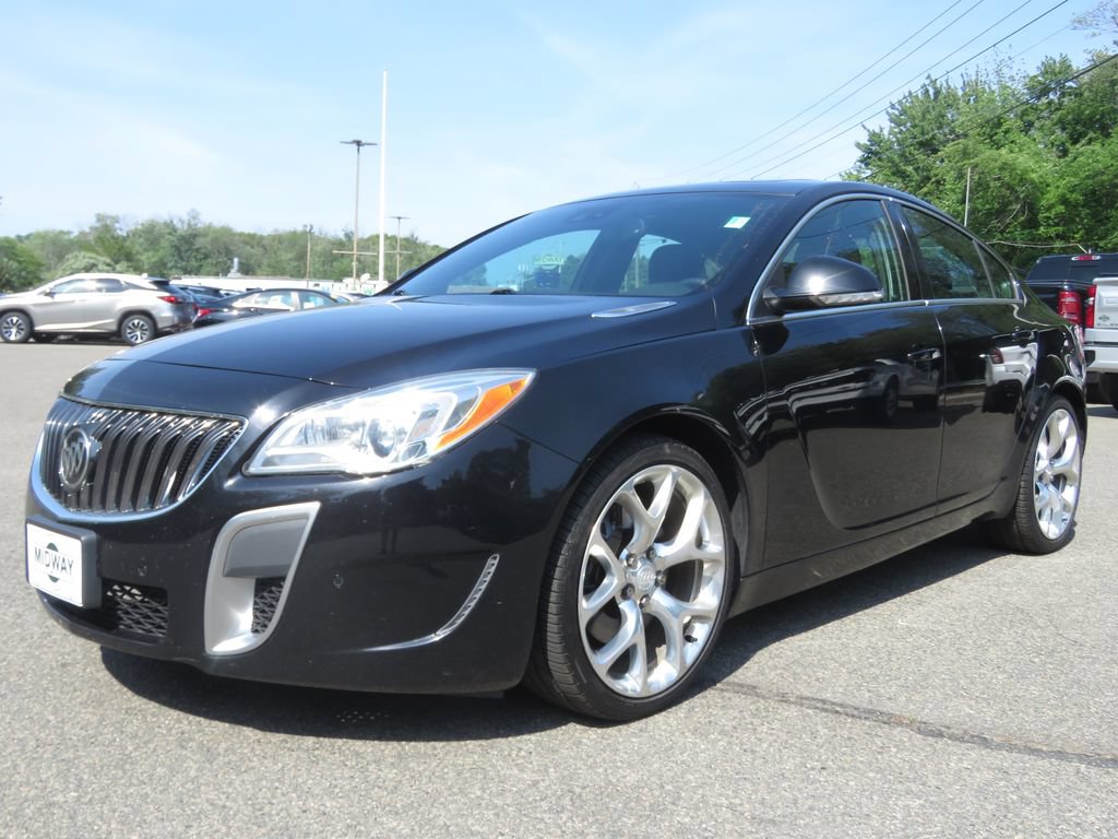 Used 2017 Buick Regal GS w/ Driver Confidence Package #2 AWD/4WD image 1