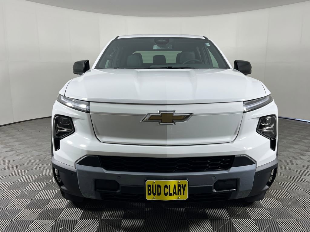 New 2026 Chevrolet Silverado EV LT AWD/4WD image 2