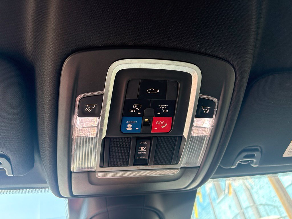 Used 2019 RAM 2500 Limited AWD/4WD image 16