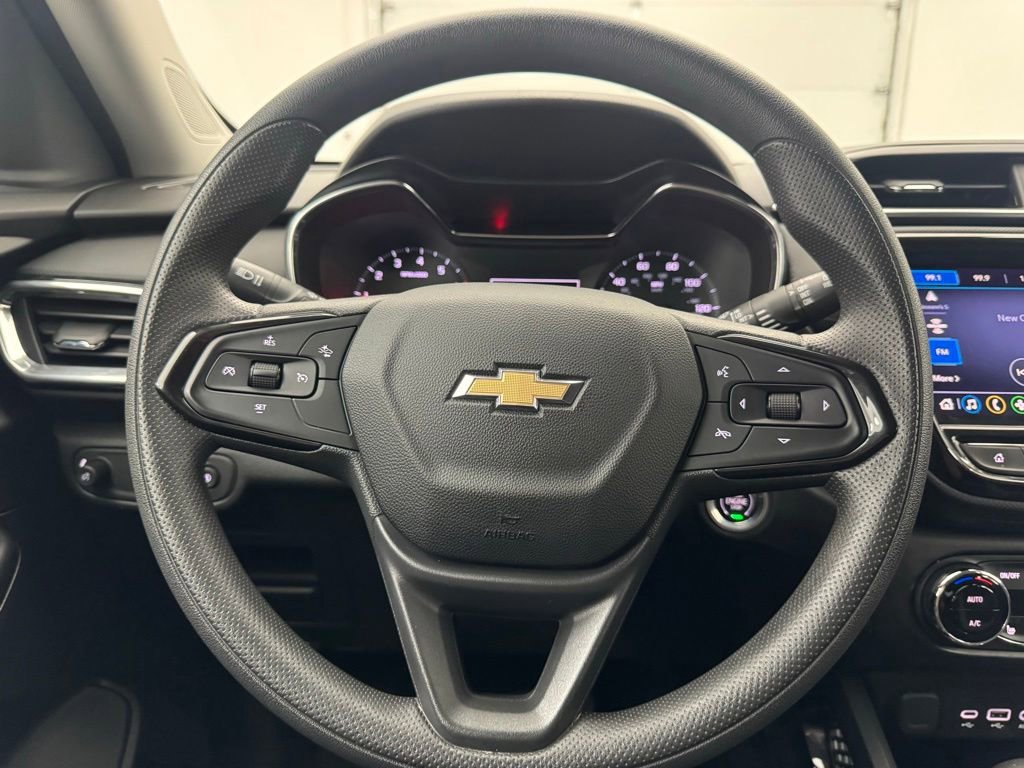 Used 2023 Chevrolet TrailBlazer LT w/ Convenience Package FWD image 15