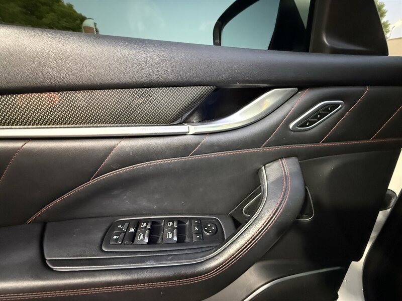 Used 2019 Maserati Levante GranSport AWD/4WD image 14