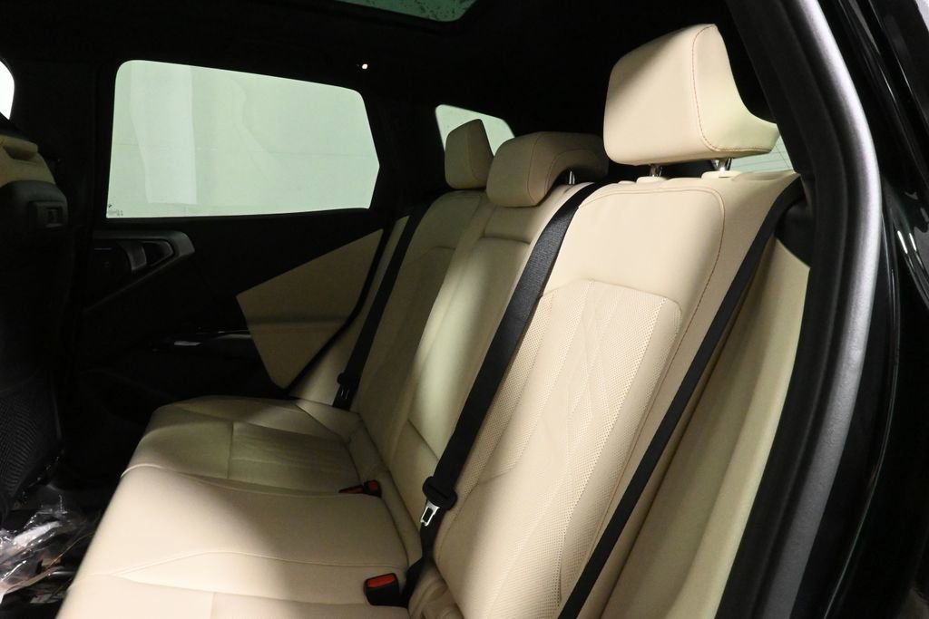 Used 2026 BMW X3 xDrive30 w/ Premium Package image 4