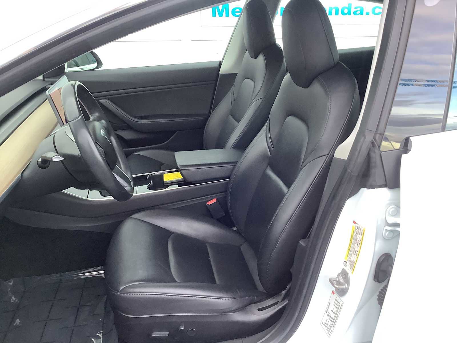 Used 2018 Tesla Model 3 Mid Range image 12