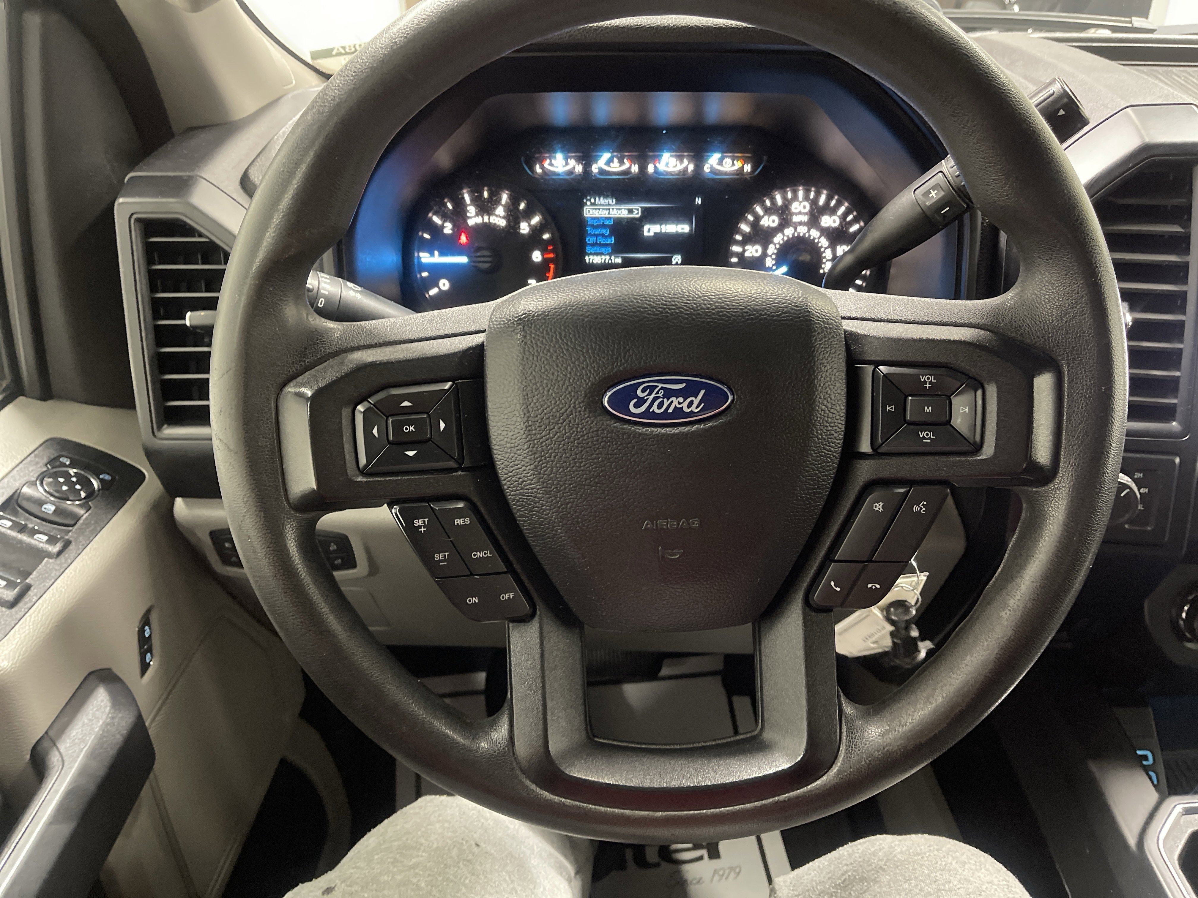 Used 2018 Ford F150 XL w/ Equipment Group 101A Mid AWD/4WD image 30