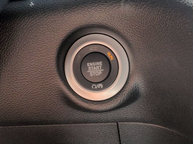 New 2027 Chrysler Pacifica Select FWD image 25