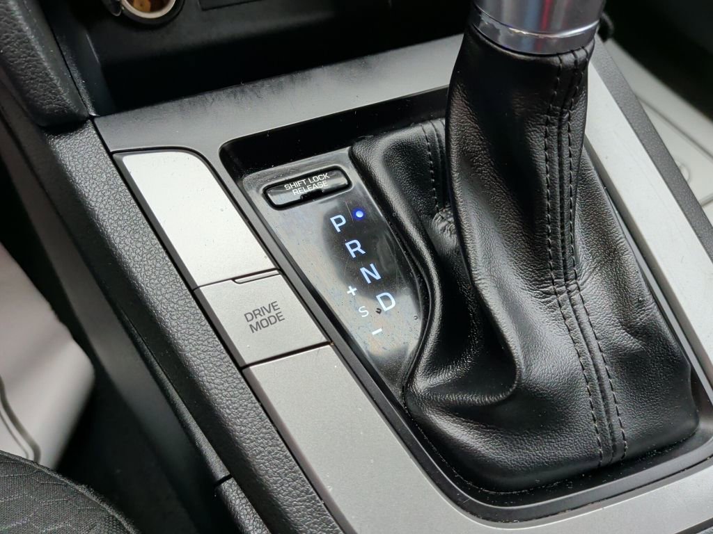 Used 2019 Hyundai Elantra SE w/ Cargo Package image 20