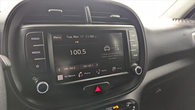 Used 2023 Kia Soul LX w/ Option Group 015 FWD image 21