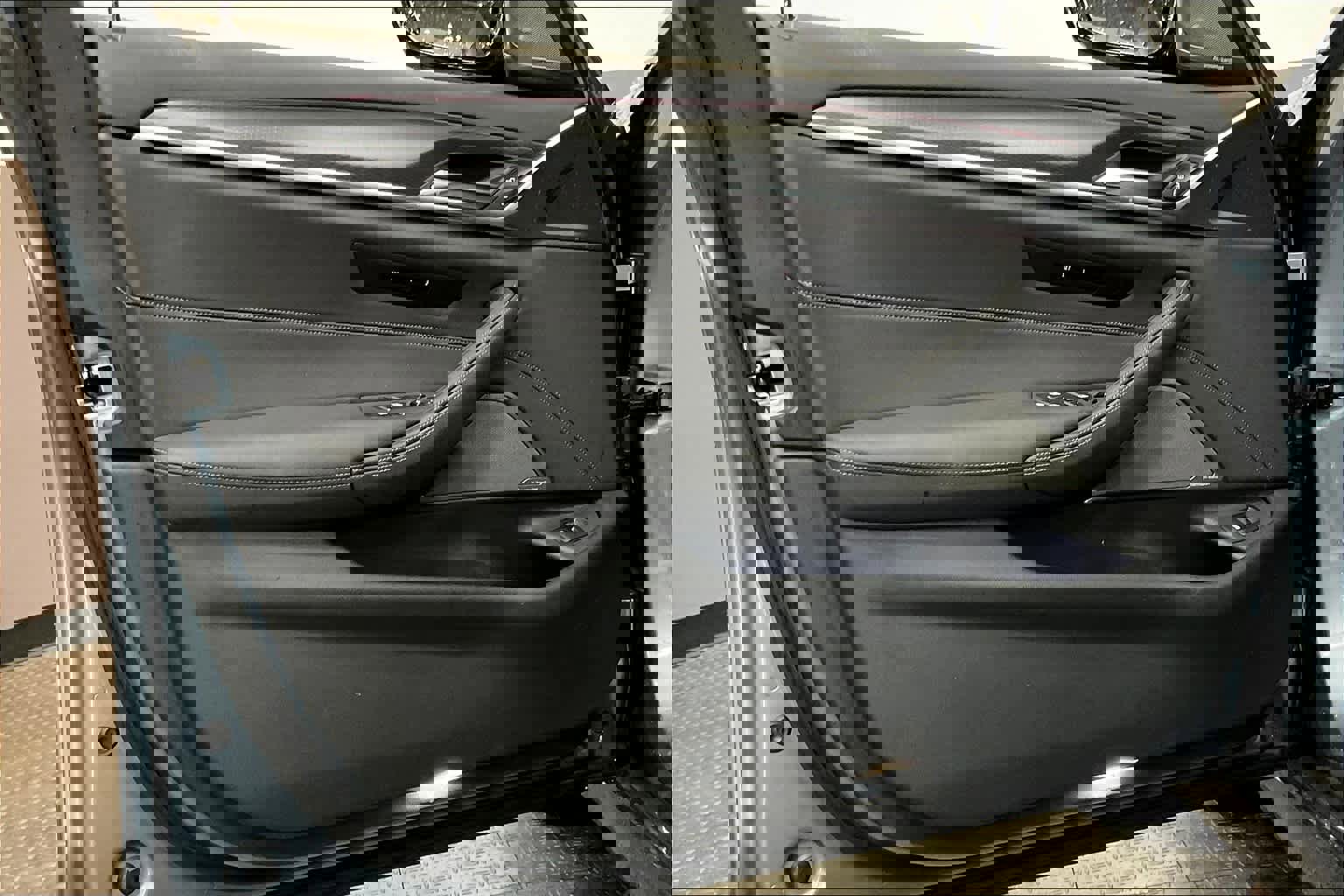 Used 2021 BMW 530i xDrive w/ M Sport Package image 23