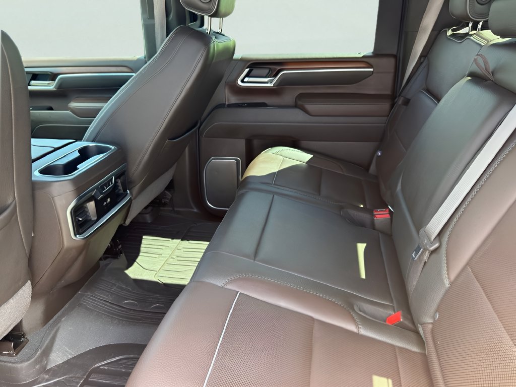 Used 2025 GMC Sierra 2500 Denali w/ Denali Reserve Package AWD/4WD image 27