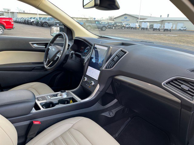 Used 2024 Ford Edge SEL w/ Convenience Package image 23