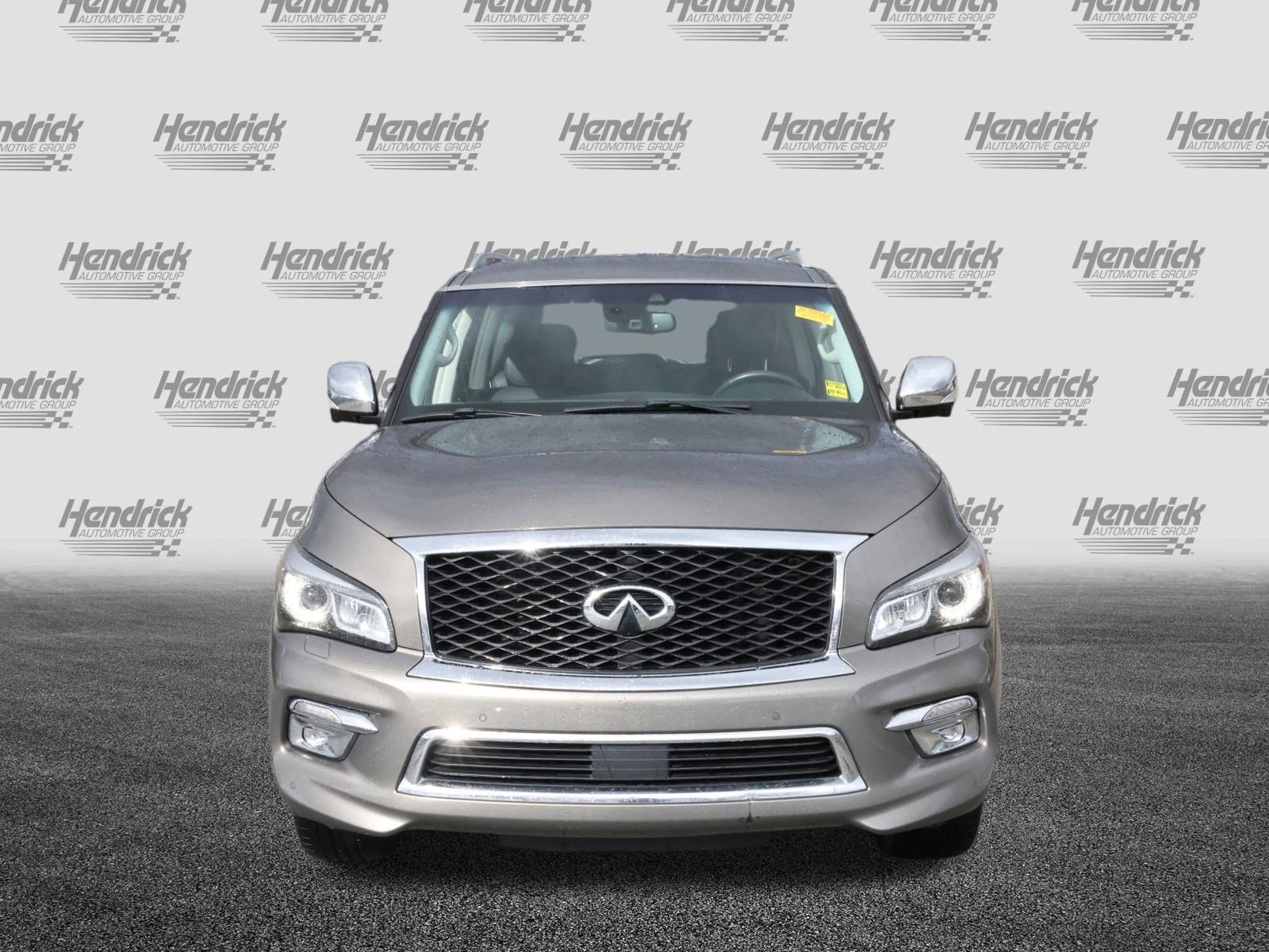 Used 2017 INFINITI QX80 2WD w/ Deluxe Technology Package image 3
