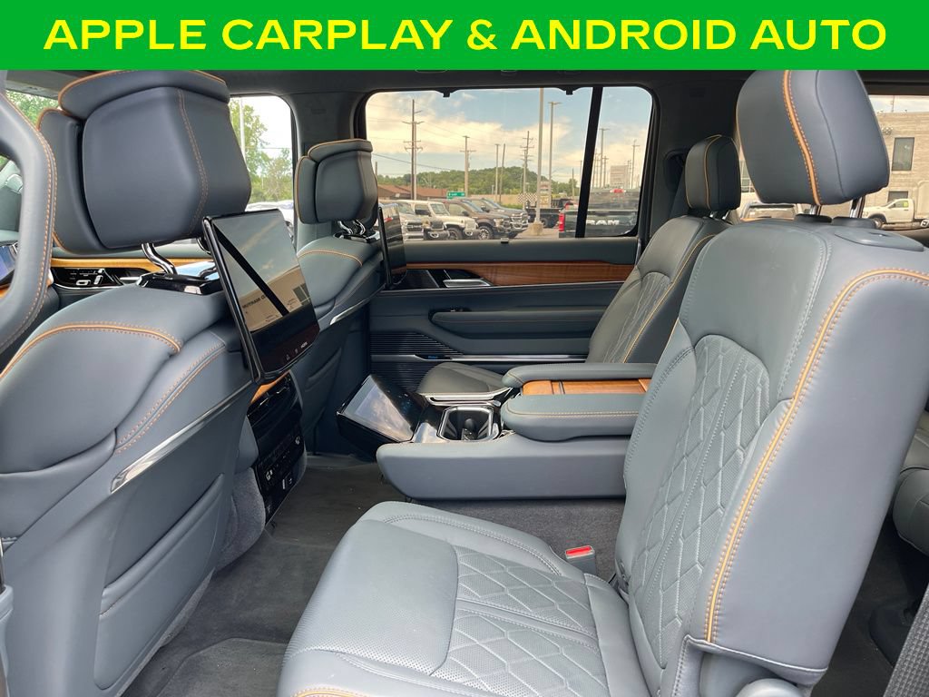 Used 2024 Jeep Grand Wagoneer Series III w/ Rear Seat Video Group 1 AWD/4WD image 16