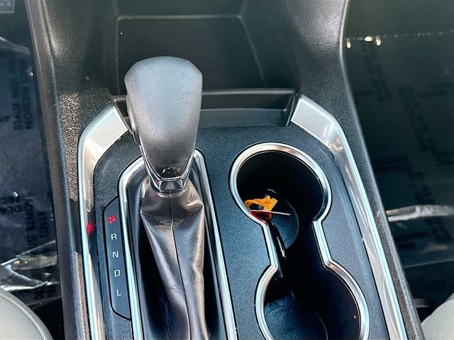 Used 2023 Chevrolet Traverse LS image 16