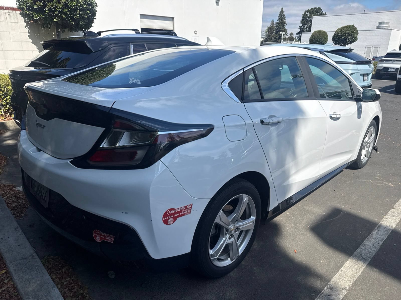 Used 2018 Chevrolet Volt LT FWD image 6