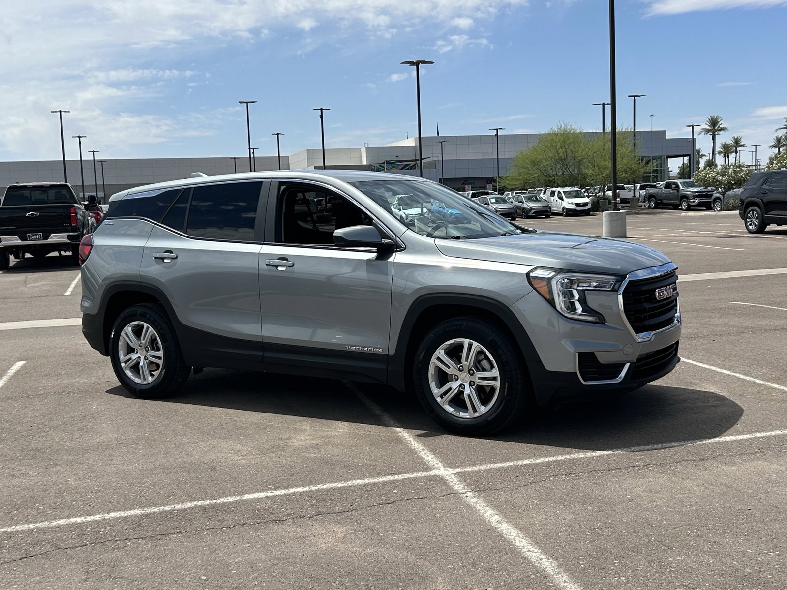 Certified 2024 GMC Terrain SLE FWD image 7