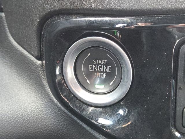 Used 2024 Chevrolet Silverado 2500 High Country w/ Technology Package image 16