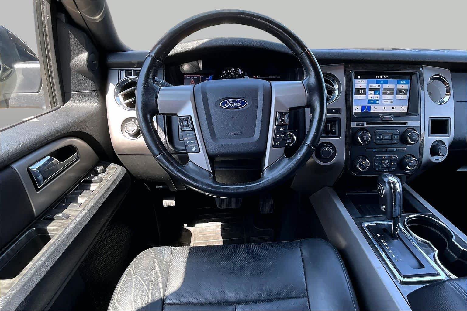 Used 2017 Ford Expedition EL Limited w/ Equipment Group 301A AWD/4WD image 5