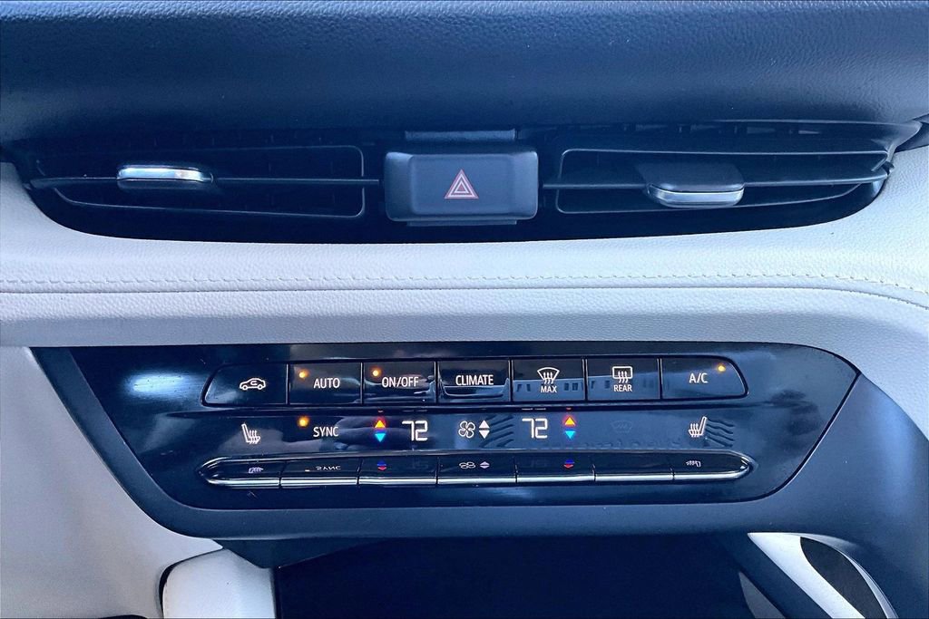 Used 2023 Buick Envision Preferred image 31