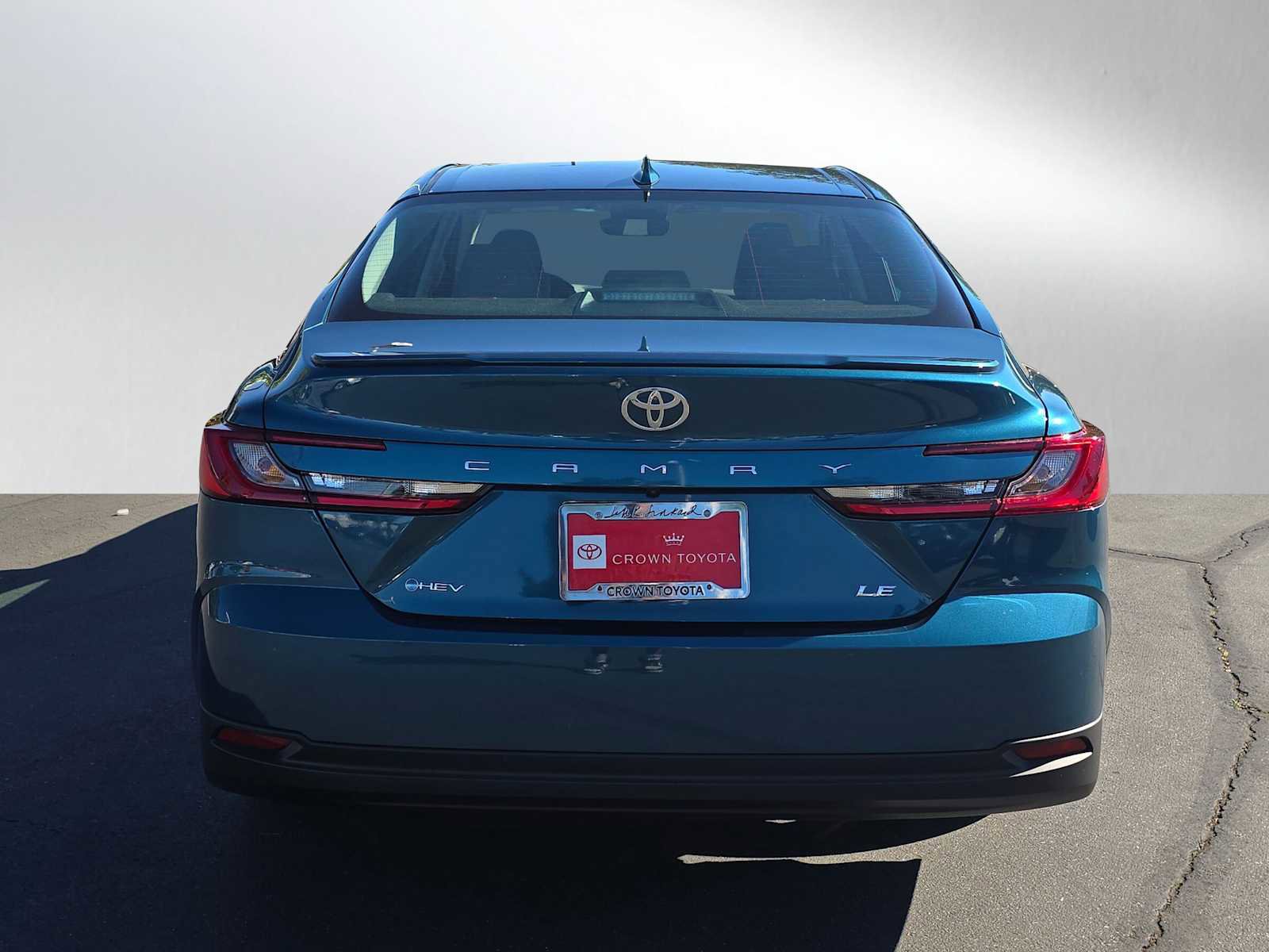Used 2025 Toyota Camry LE image 4
