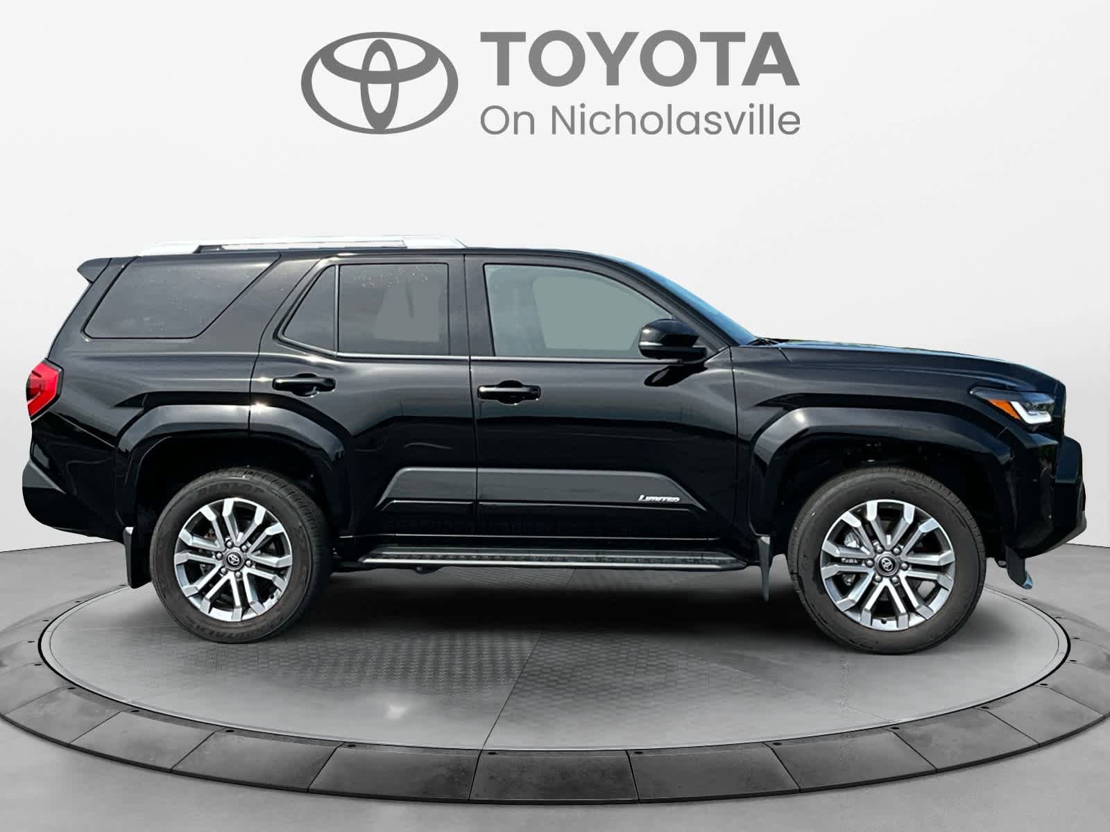 Used 2026 Toyota 4Runner Limited AWD/4WD image 7