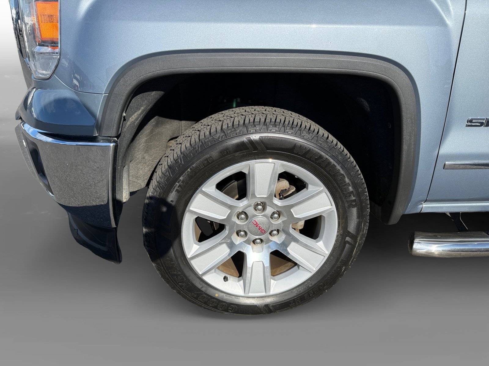 Used 2015 GMC Sierra 1500 SLT w/ SLT Preferred Package image 9